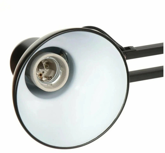 Настольная лампа на струбцине (без лампочки в комплекте)