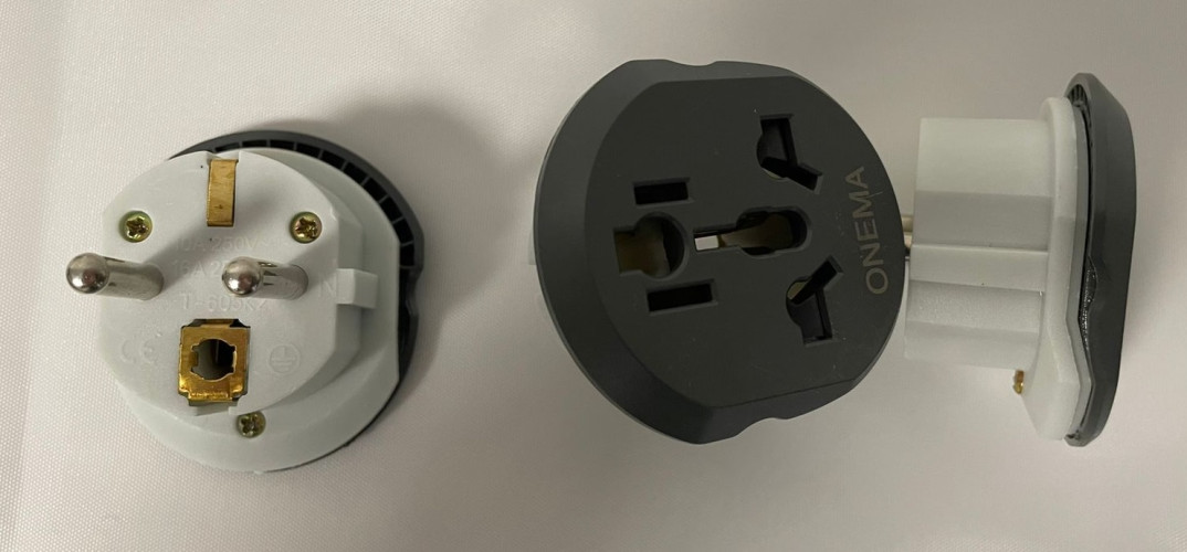 Евро переходник универсальный на все виды розеток вилок (Универсальный адаптер с европейской вилкой Китай / Англия / Россия / Европа)