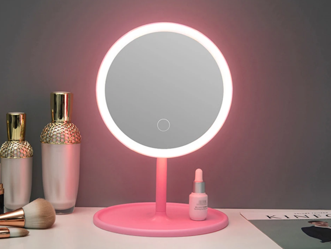 Настольное зеркало с подсветкой