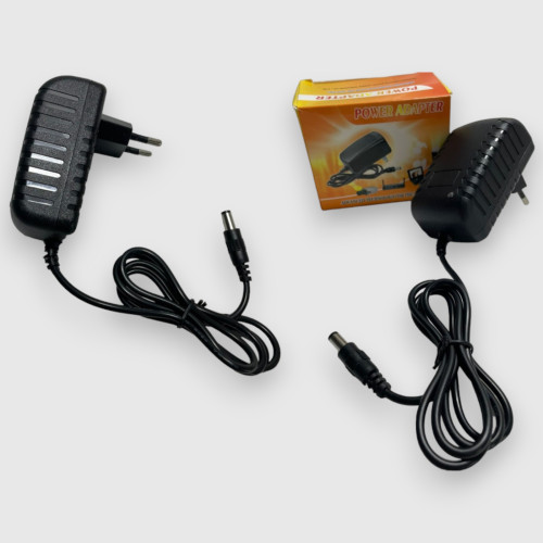 Универсальный блок питания Адаптер 5V 3A (5 вольт 3 ампера) AC/DC Adapter YM0530