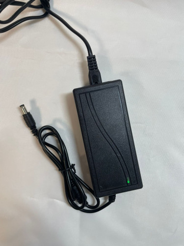Универсальный блок питания Адаптер 24V 3A AC/DC Adapter LX2403 (24 вольта 3 ампера)