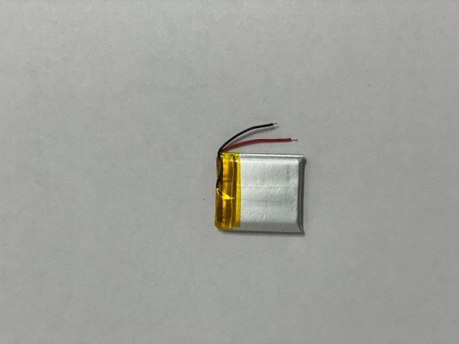 Универсальный аккумулятор 3.7V 500mAh (батарейка 052525p)