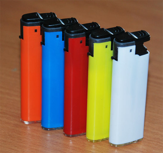 В750 Defender 5 цветов турбо многоразовая 50 штук в блоке