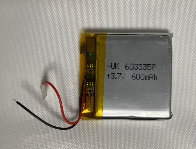 Универсальный аккумулятор 3.7V 600mAh (батарейка 603535P)