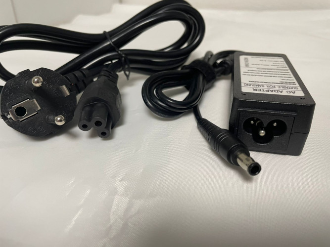 Блок питания 19V 2.1A 40W 5.5*3.0 мм, Адаптер AC Adapter 19 вольт 2,1 ампера