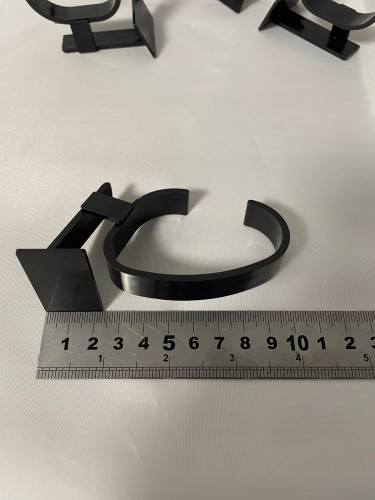 Подставка для наручных часов черная