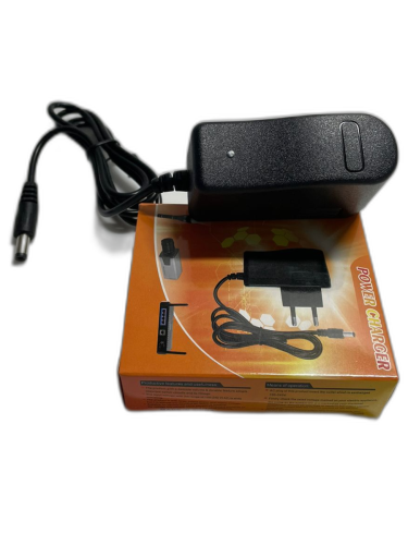 Универсальный блок питания Адаптер 5V 1A (5 вольт 1 ампер) AC/DC Adaptor LX0501