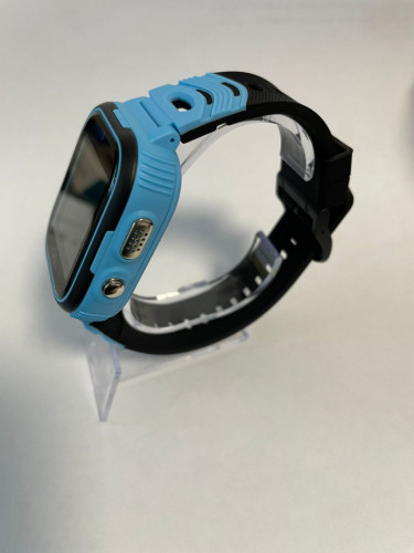 Умные часы для детей влагозащитные с камерой / Детские часы с функцией SOS, с SIM-картой и отслеживанием / Smart Baby Watch W28