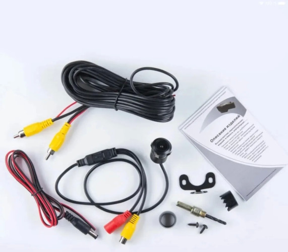 Камера заднего вида XPX CCD-304R (соединительный кабель RCA, тюльпаны)
