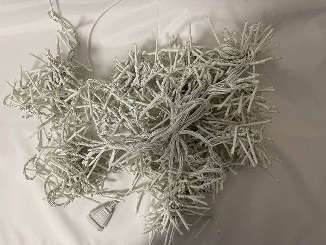 Светодиодный занавес дождь уличный / гирлянда штора для улицы и дома теплый белый 2х2м